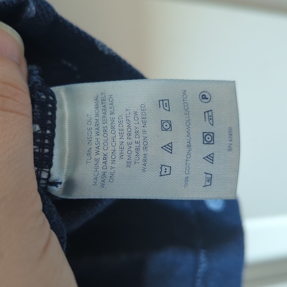 SALE 2/$6 Lands' End Top - Picture 5 of 6